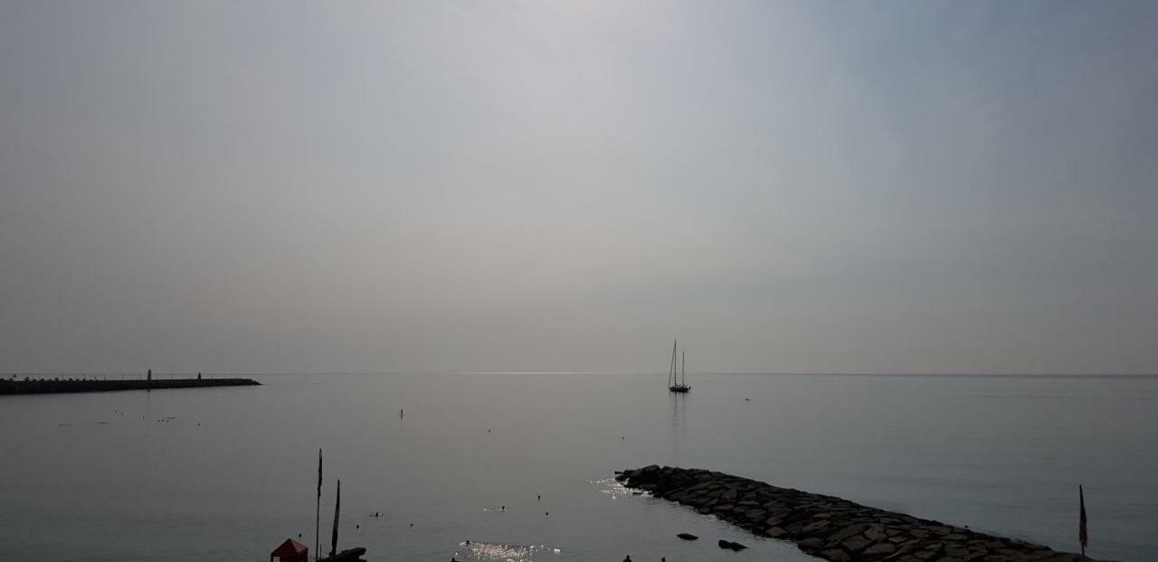 Adelebeppe "The Seaview" Apartamento Imperia Exterior foto