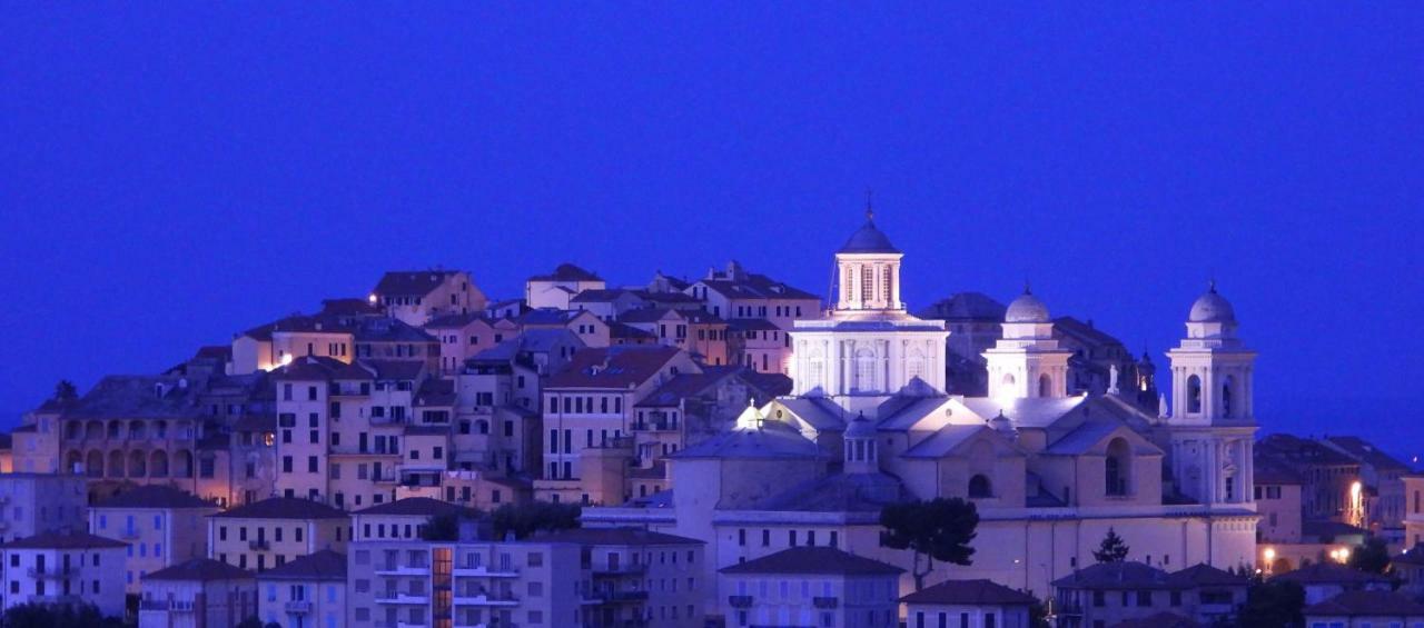 Adelebeppe "The Seaview" Apartamento Imperia Exterior foto